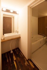 2階洗面所・浴室